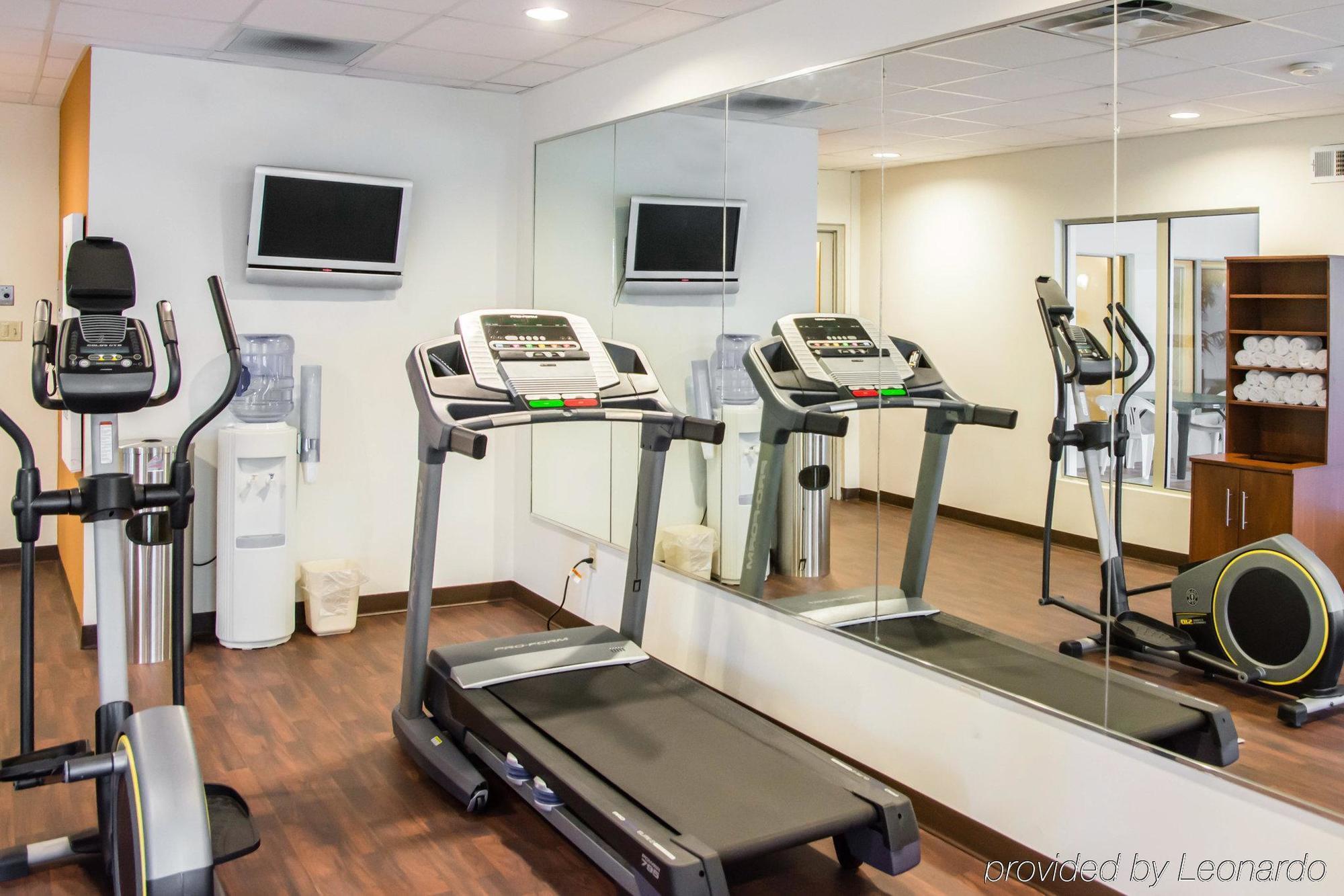 Comfort Suites Cincinnati Airport Hebron Buitenkant foto