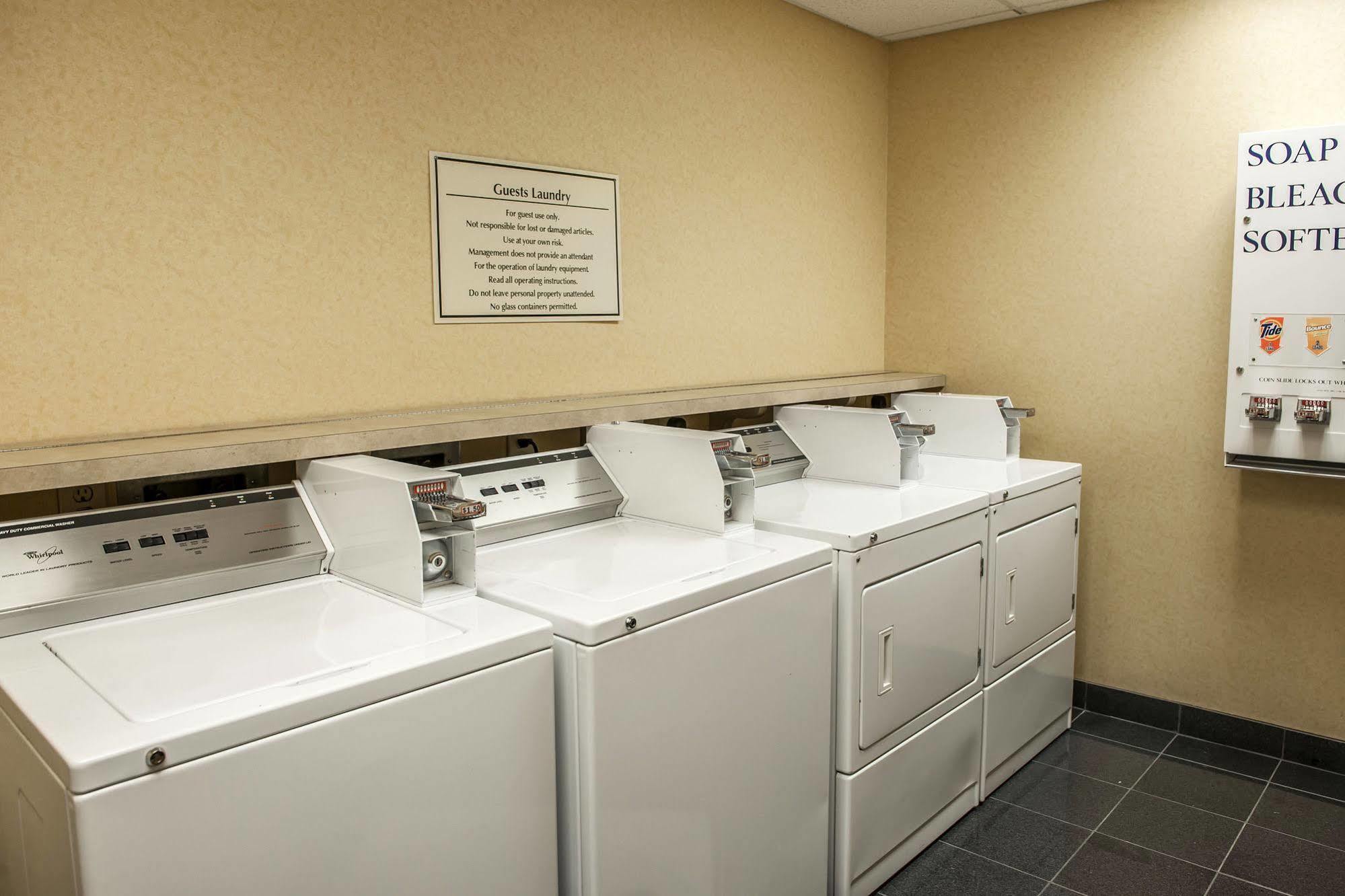 Comfort Suites Cincinnati Airport Hebron Buitenkant foto